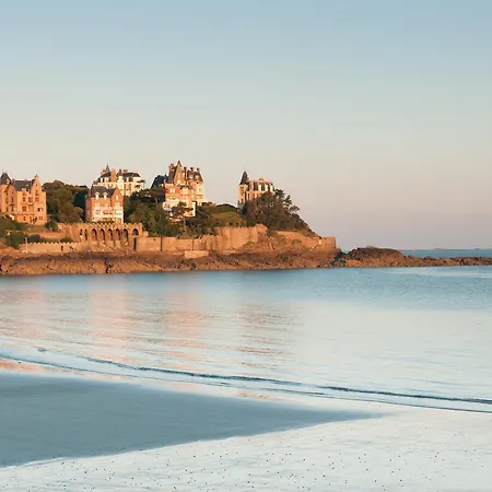 Centre Moderne Avec Terrasse Appartement Dinard