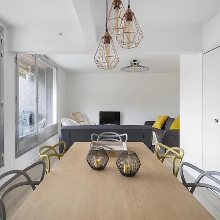 Centre Moderne Avec Terrasse Appartement