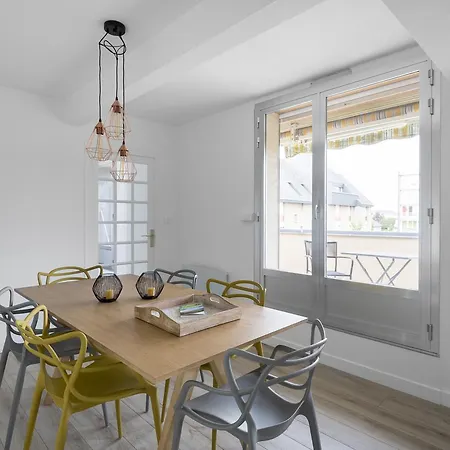 Appartement Centre Moderne Avec Terrasse